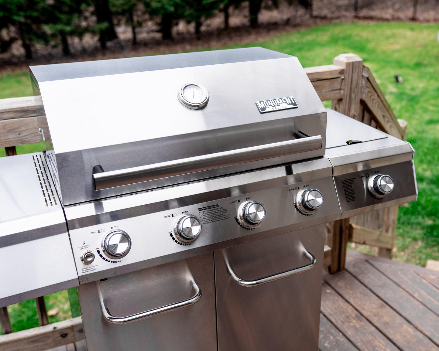 25392 | Stainless 4-Burner Propane Gas Grill